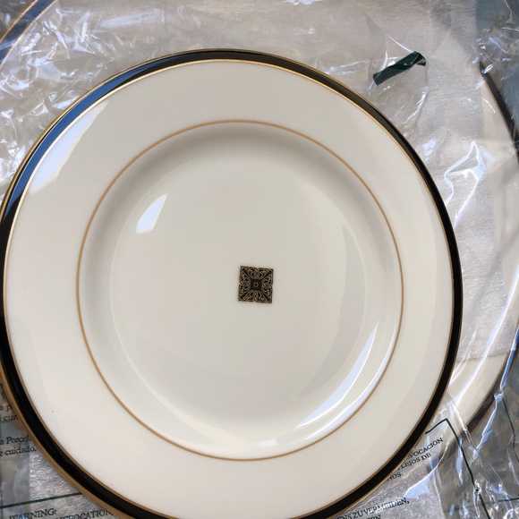 SET OF LENOX DISHES++ - URBAN LIGHTS- 12 plate setting -COMPLETE!! - $1,000 - Picture 1 of 4